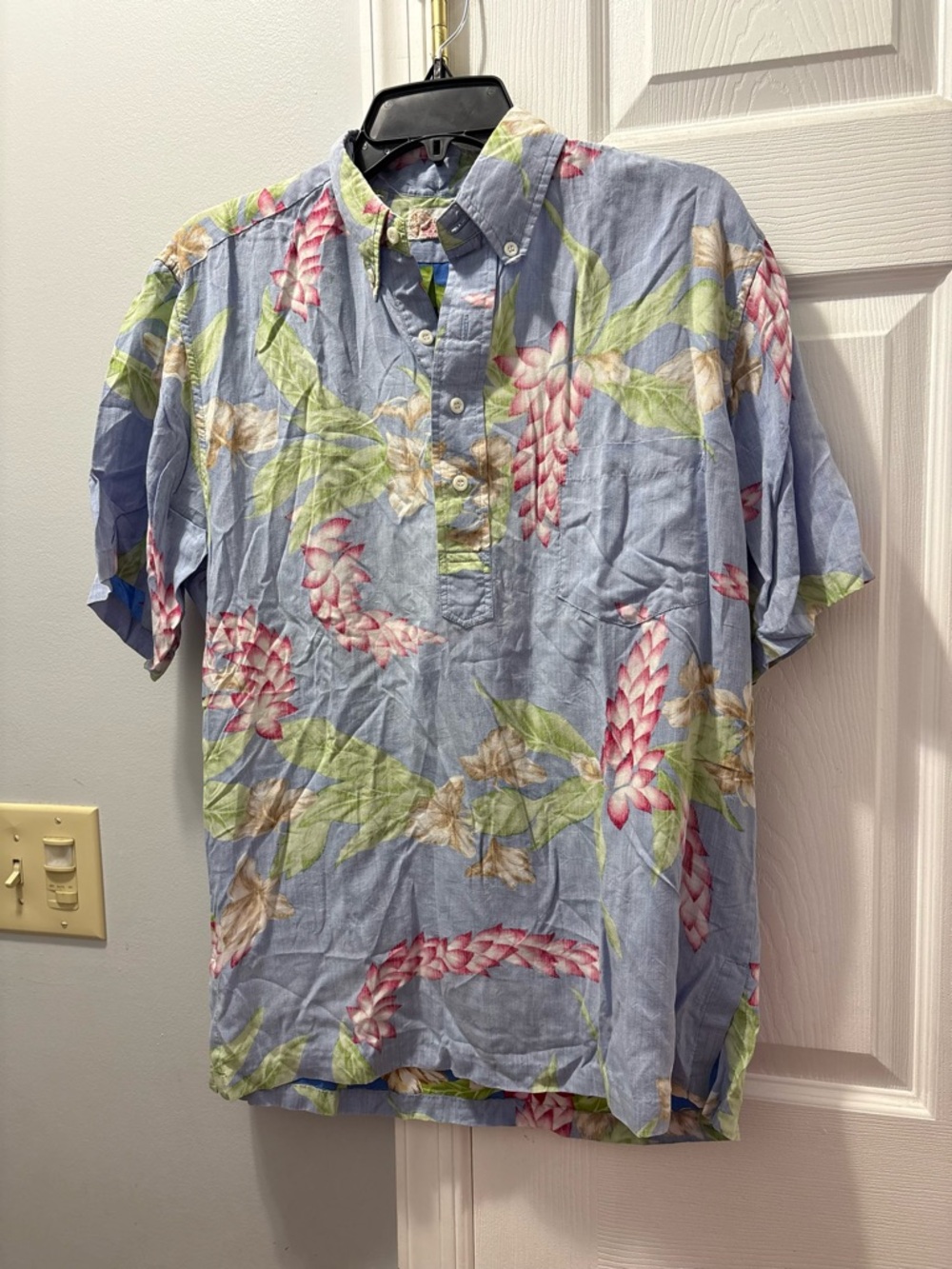 Vintage Reyn Spooner Light Blue Floral Hawaiian Short Sleeve Camp Shirt